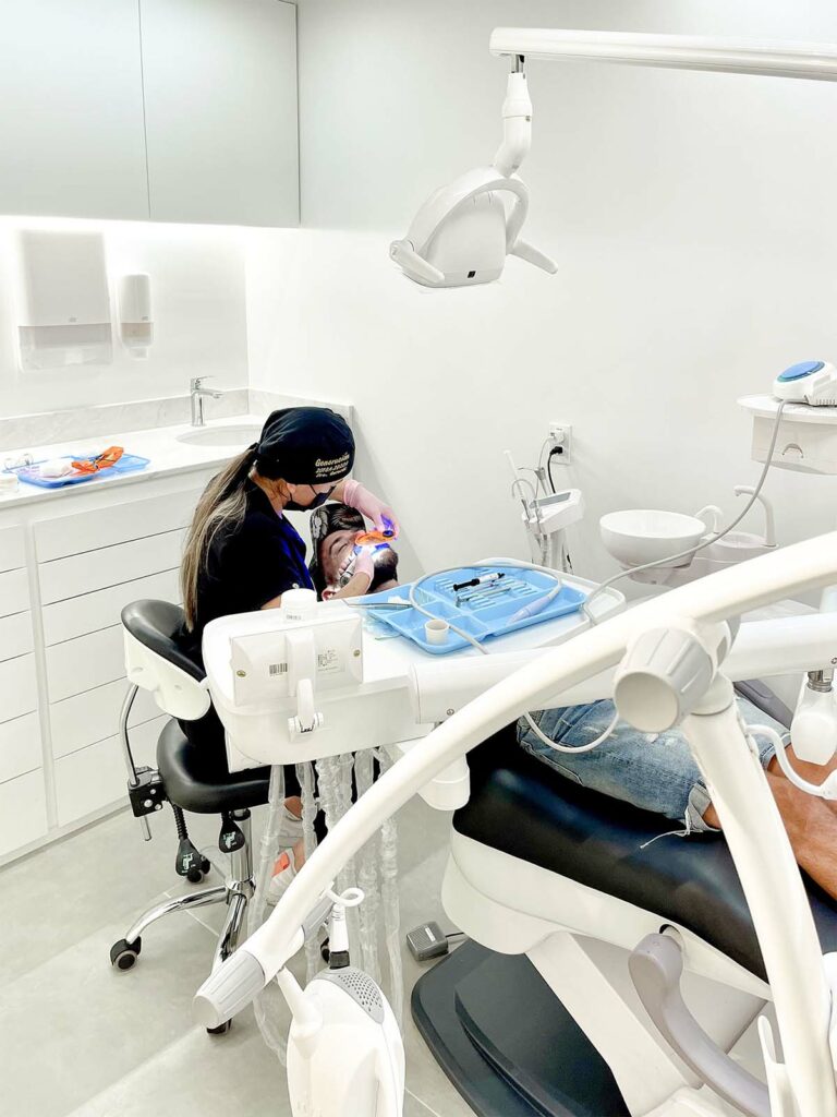 Tratamiento de blanqueamiento dental